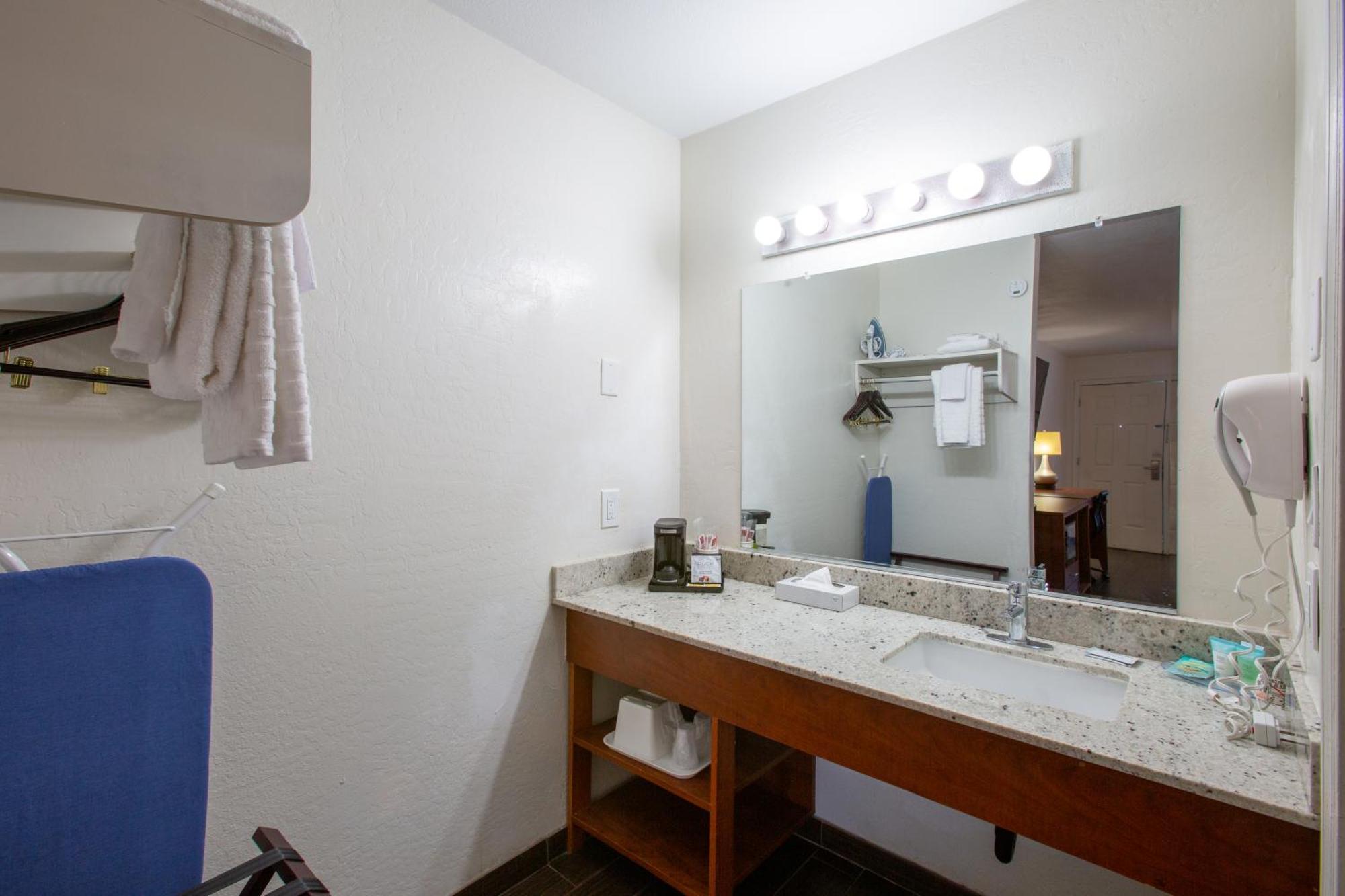 Hotel The Serene Peoria, Surestay Collection By Western Glendale